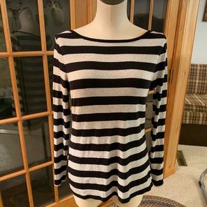 Old Navy long sleeve scoop neck top